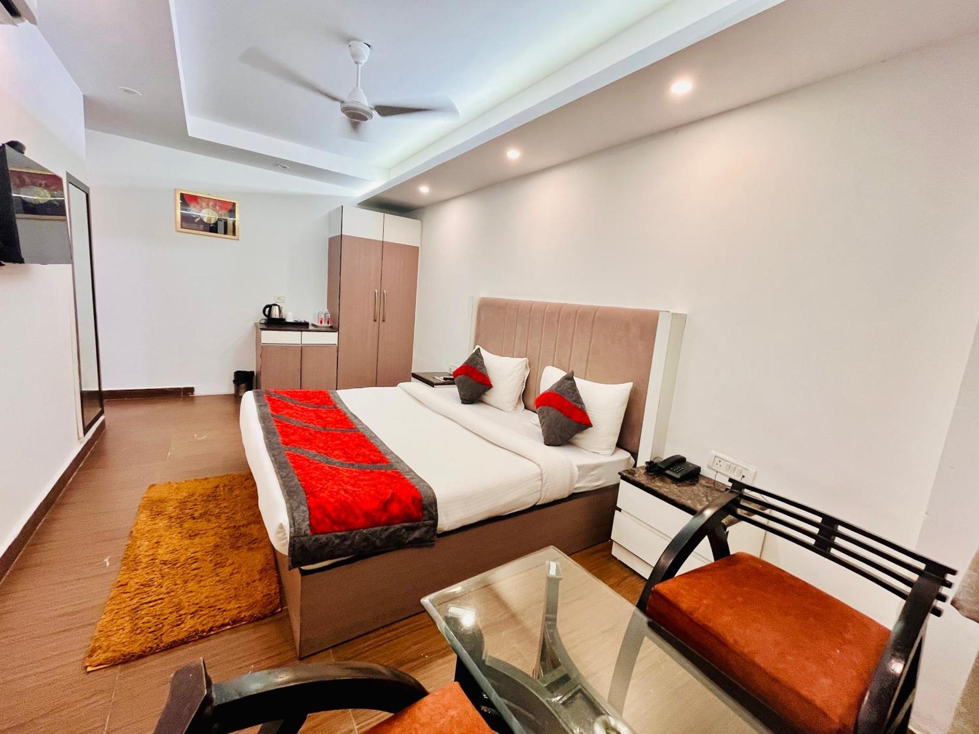 Hotel The Gold Inn - Karol Bagh Delhi Kültér fotó