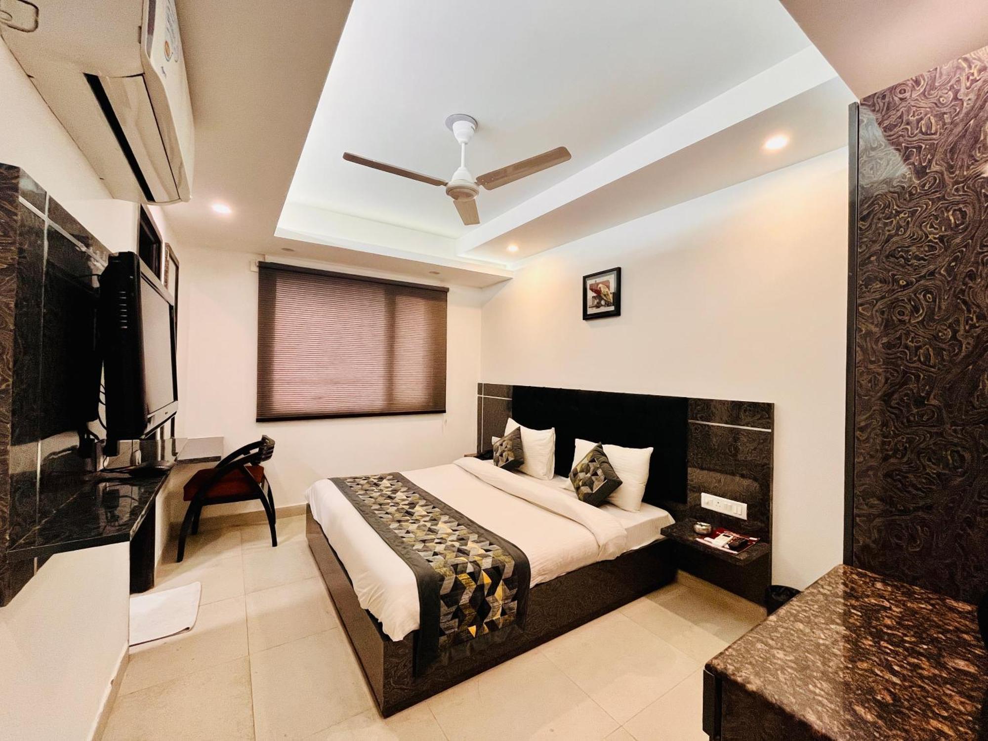 Hotel The Gold Inn - Karol Bagh Delhi Kültér fotó