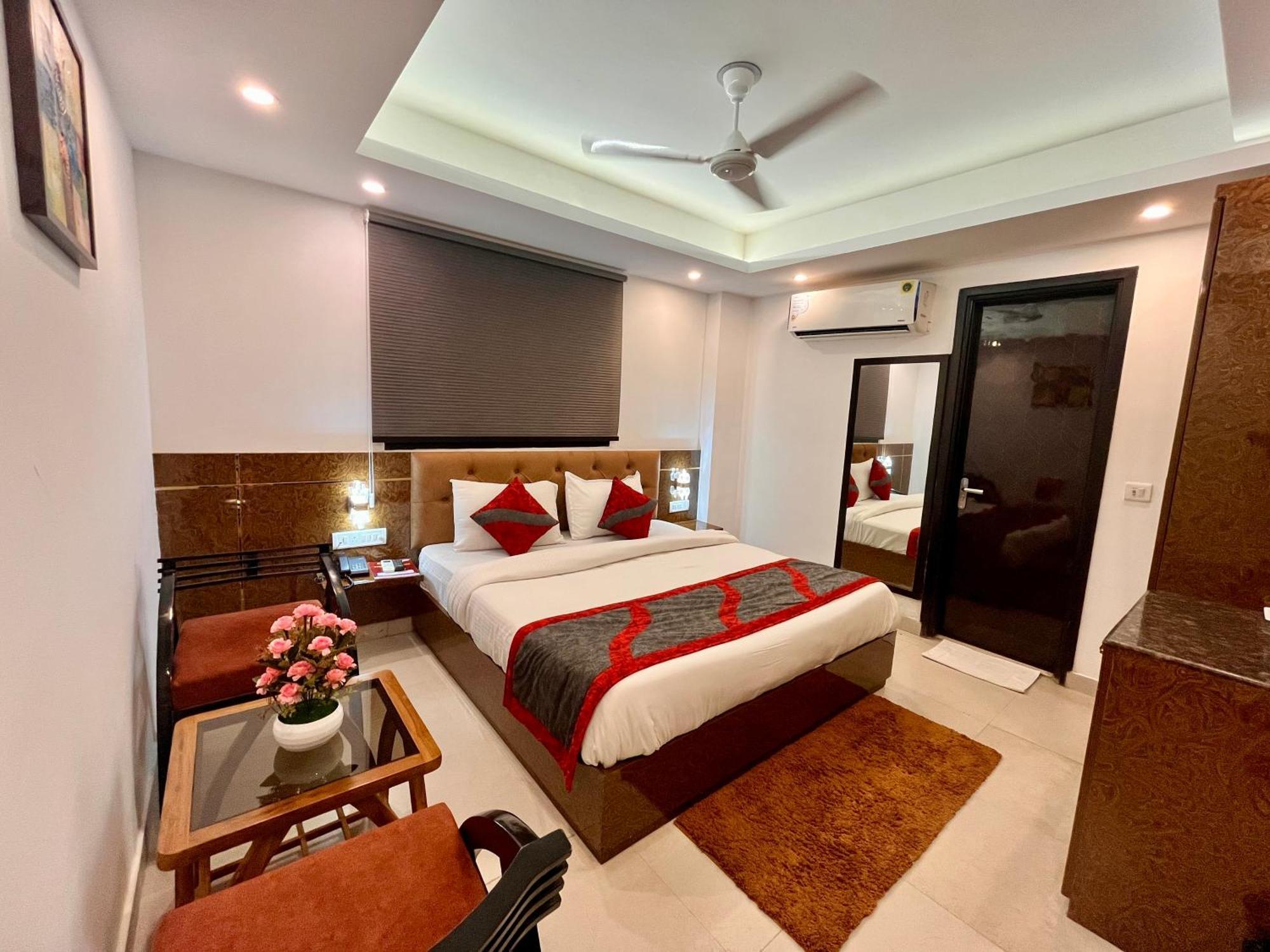 Hotel The Gold Inn - Karol Bagh Delhi Kültér fotó
