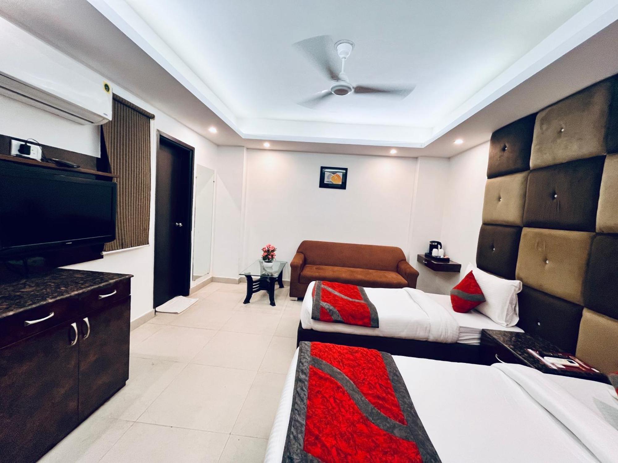 Hotel The Gold Inn - Karol Bagh Delhi Kültér fotó