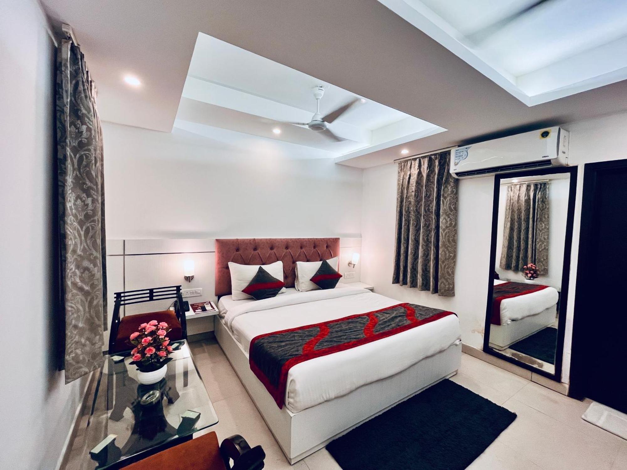 Hotel The Gold Inn - Karol Bagh Delhi Kültér fotó