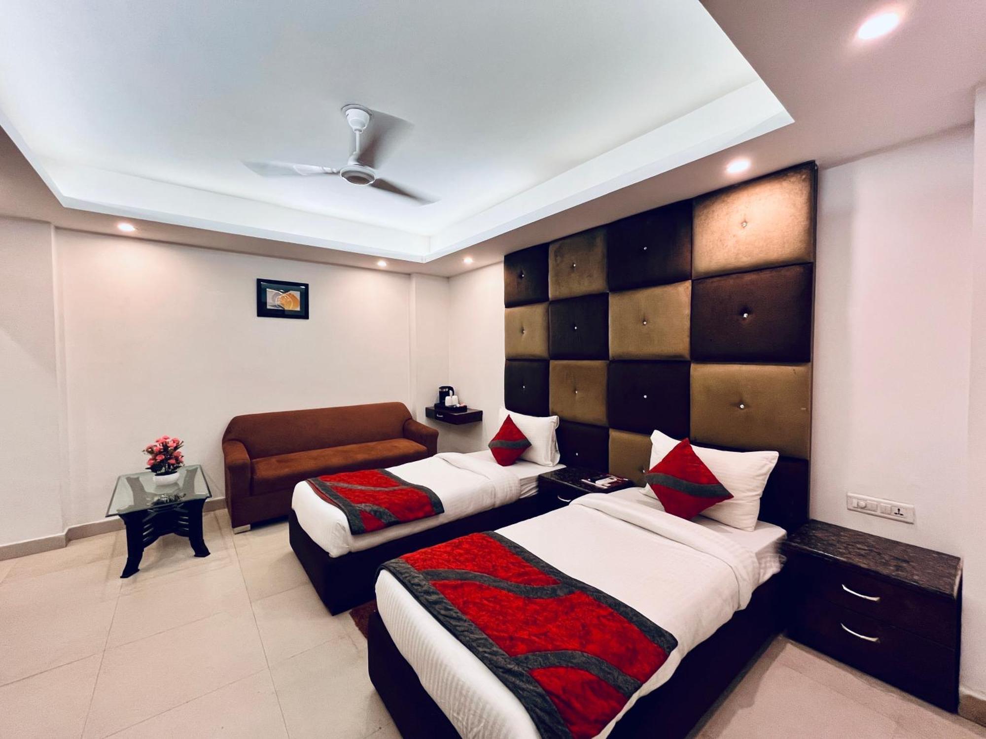 Hotel The Gold Inn - Karol Bagh Delhi Kültér fotó