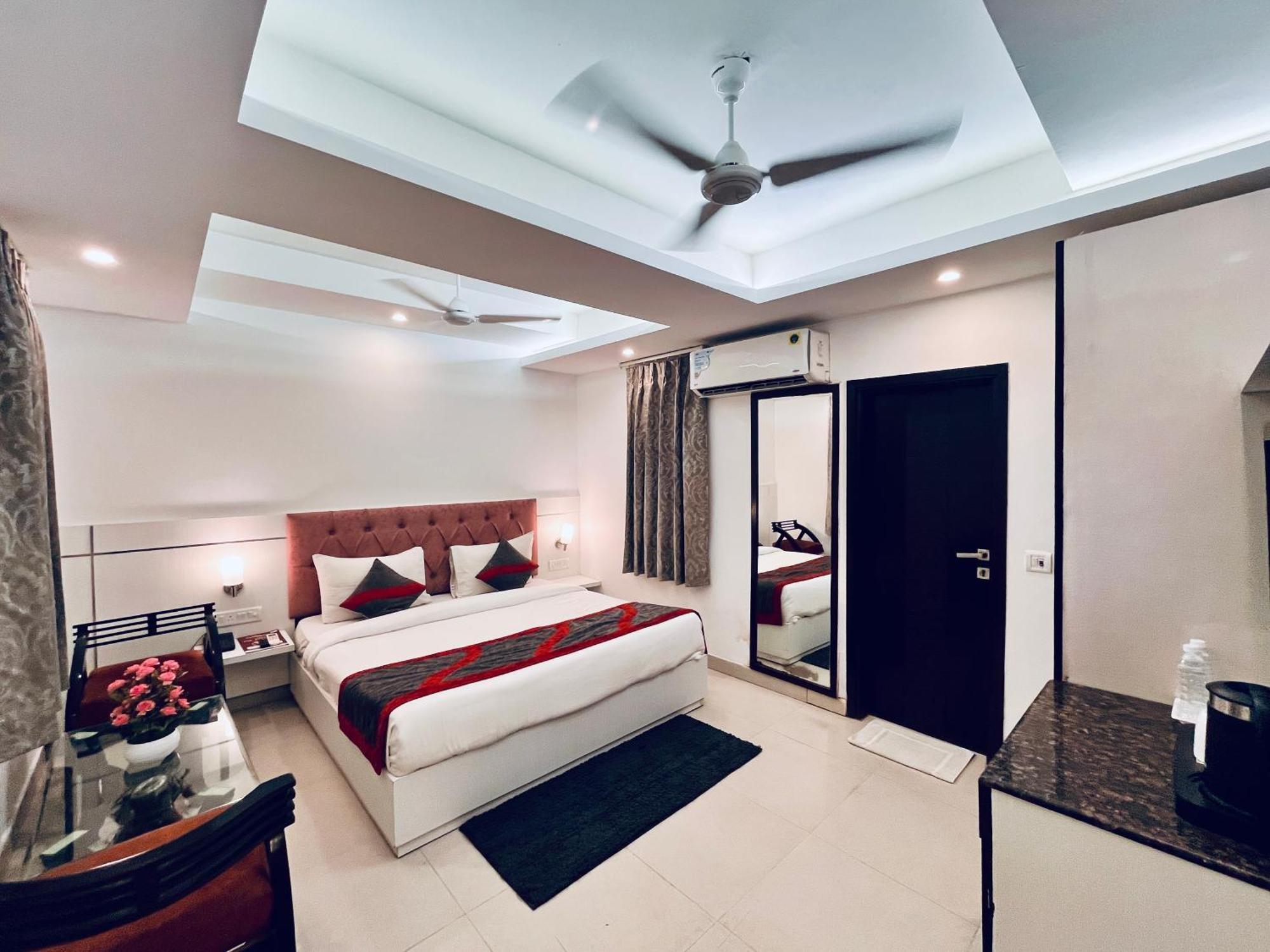 Hotel The Gold Inn - Karol Bagh Delhi Kültér fotó