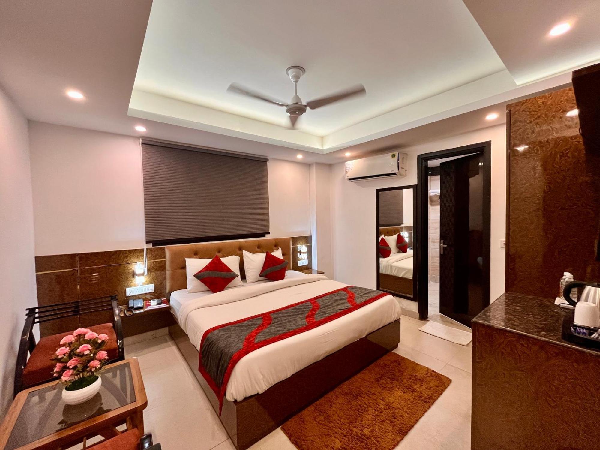 Hotel The Gold Inn - Karol Bagh Delhi Kültér fotó