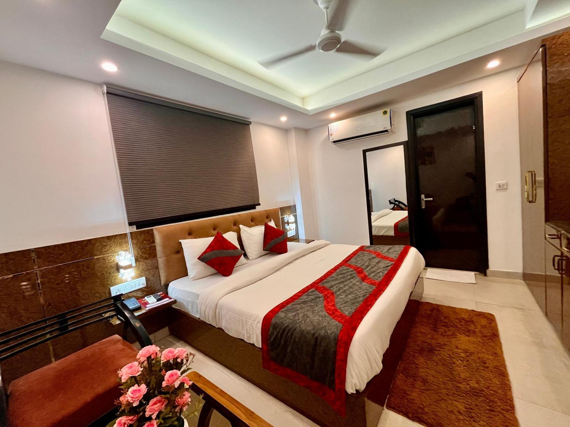 Hotel The Gold Inn - Karol Bagh Delhi Kültér fotó
