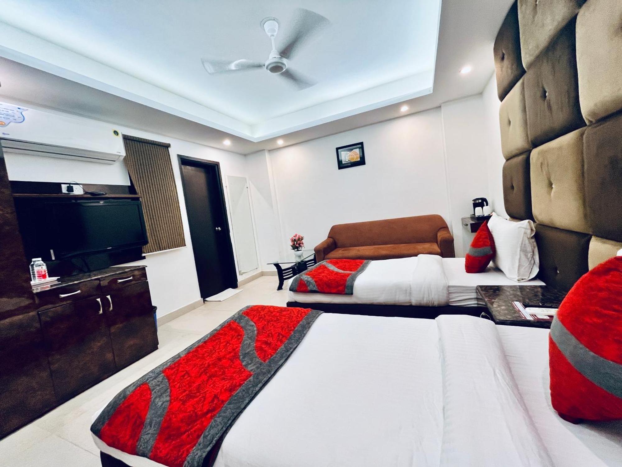 Hotel The Gold Inn - Karol Bagh Delhi Kültér fotó