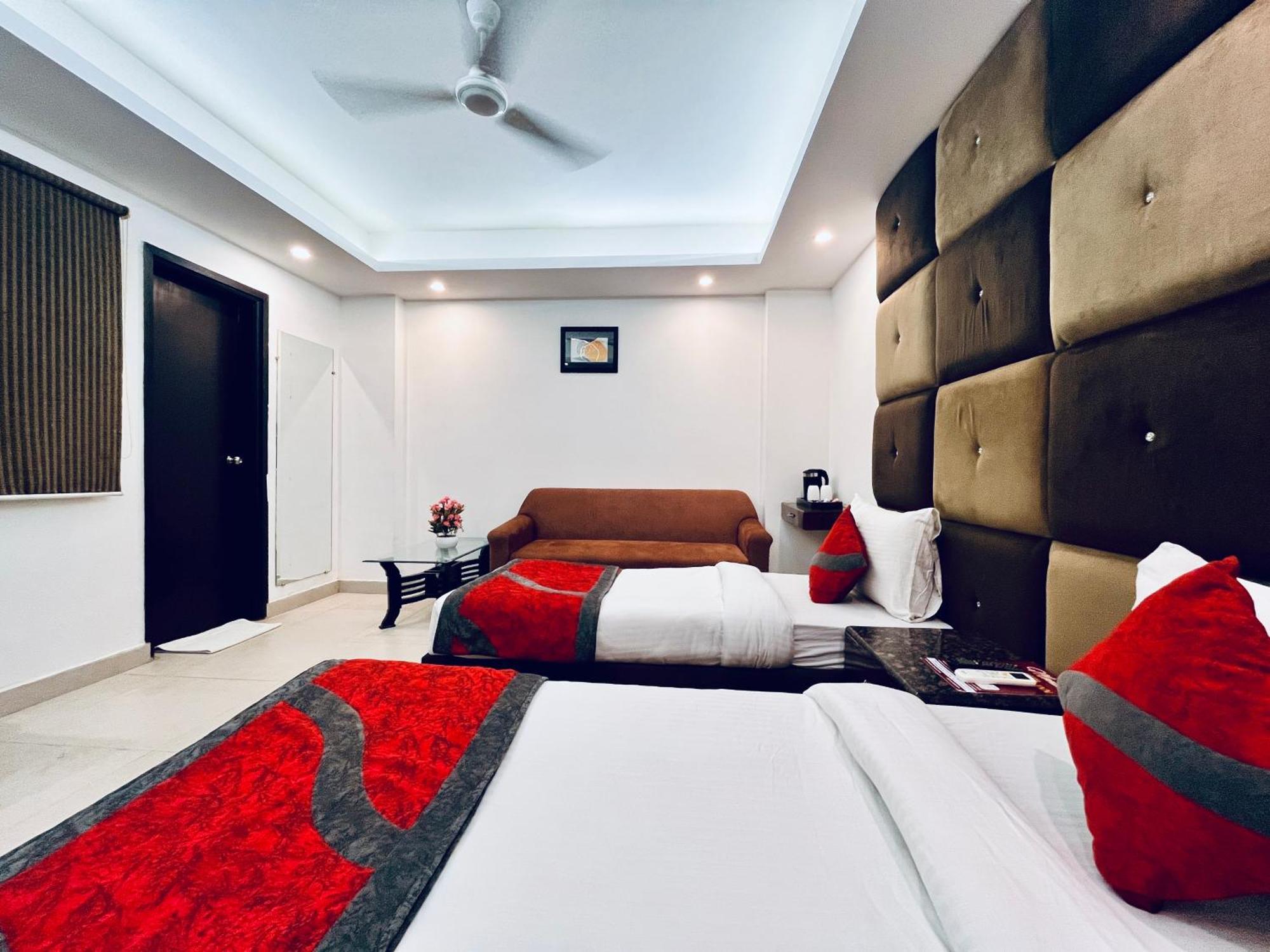 Hotel The Gold Inn - Karol Bagh Delhi Kültér fotó