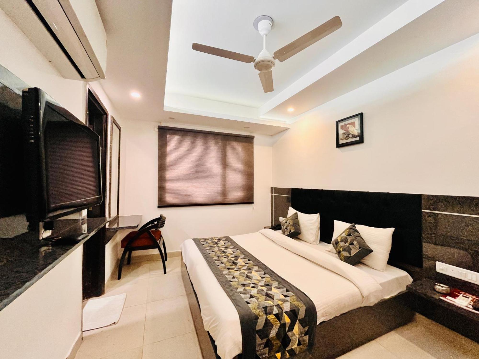 Hotel The Gold Inn - Karol Bagh Delhi Kültér fotó