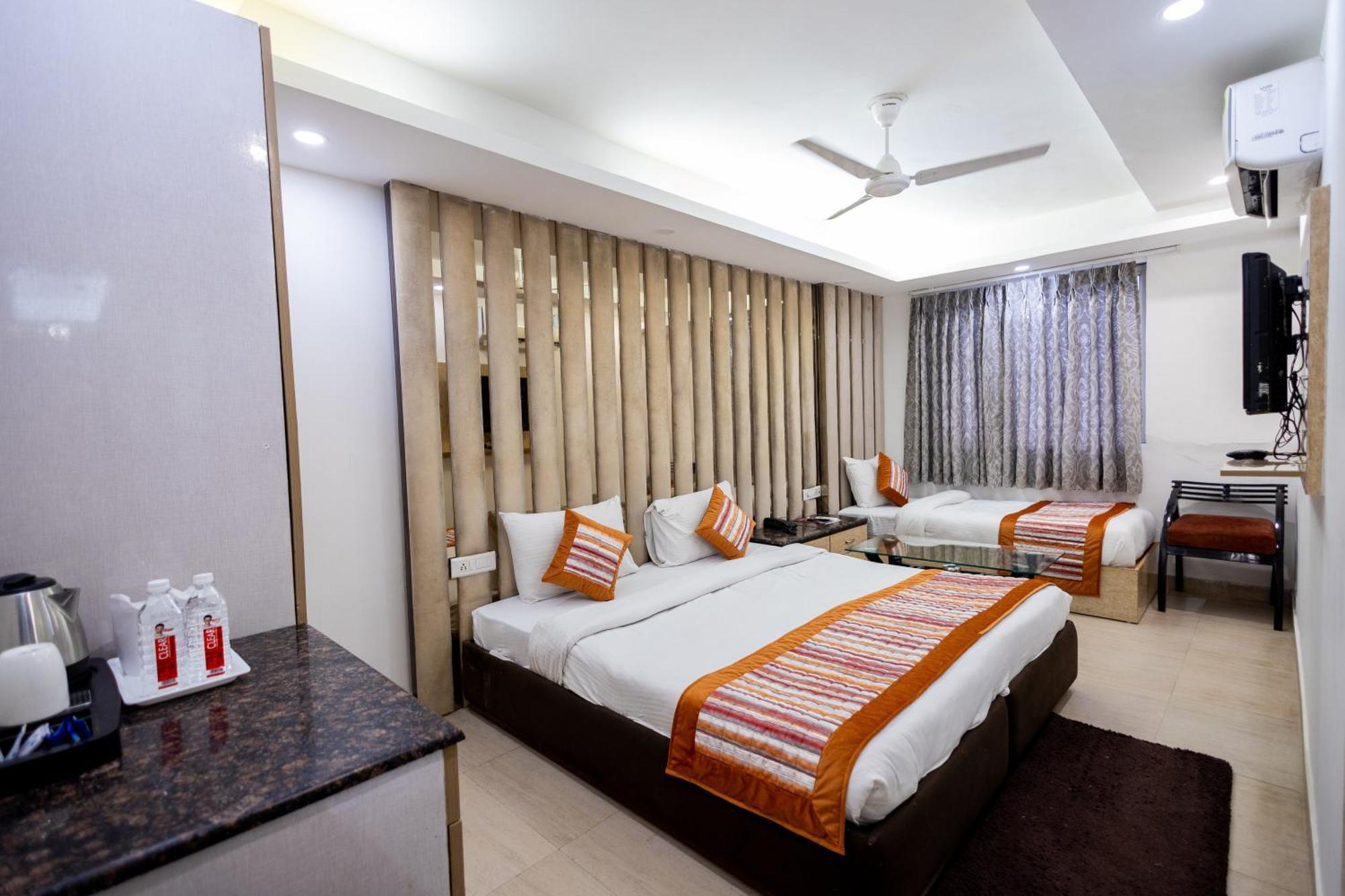 Hotel The Gold Inn - Karol Bagh Delhi Kültér fotó