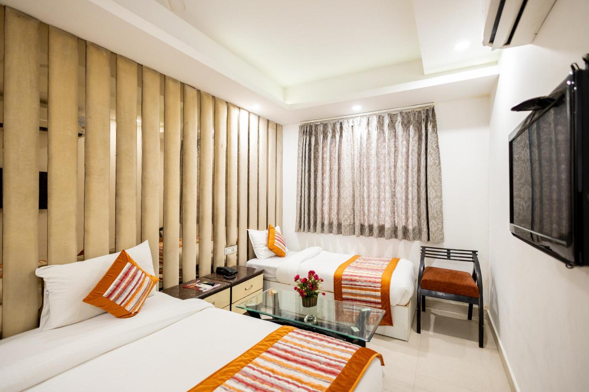 Hotel The Gold Inn - Karol Bagh Delhi Kültér fotó