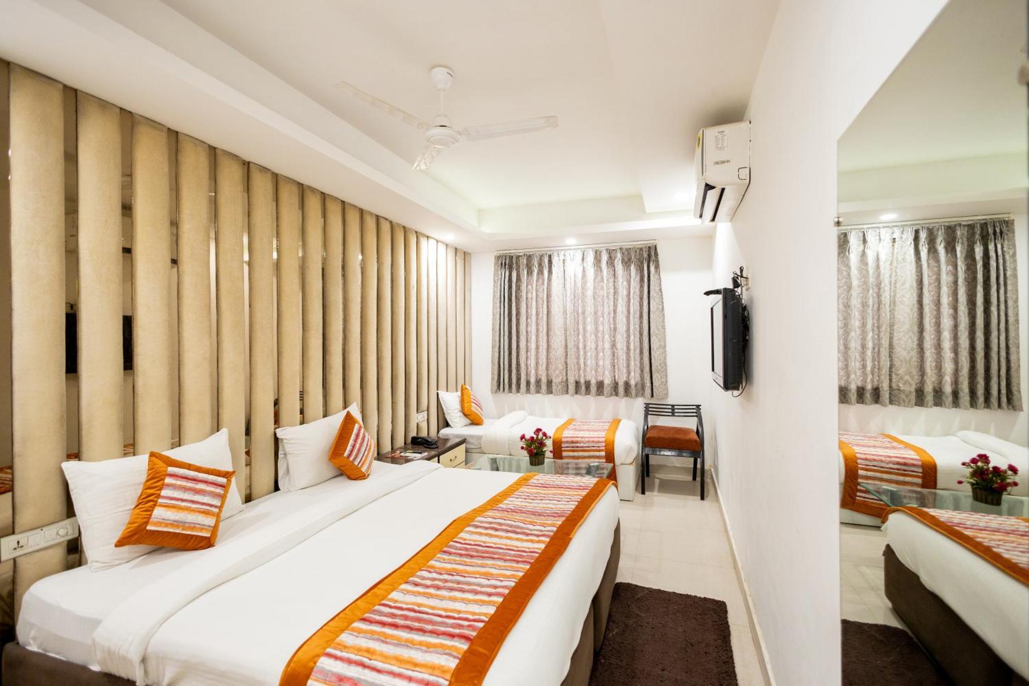 Hotel The Gold Inn - Karol Bagh Delhi Kültér fotó