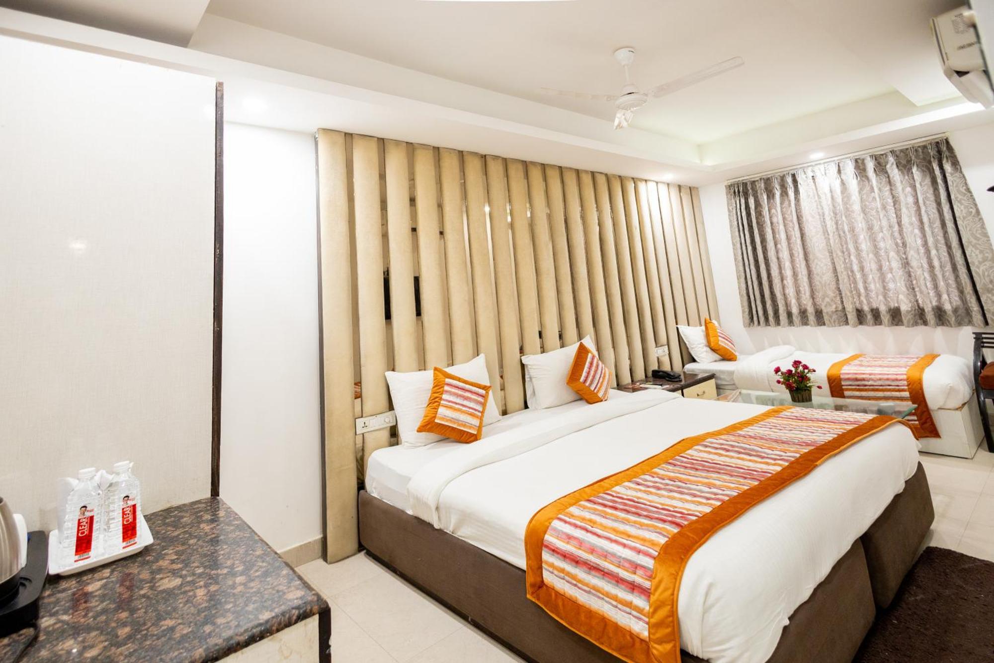 Hotel The Gold Inn - Karol Bagh Delhi Kültér fotó